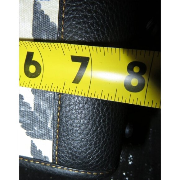 Coach 2023 Dempsey Tote 22 Houndstooth Print Canvas and refined pebble leather - Picture 13 of 13